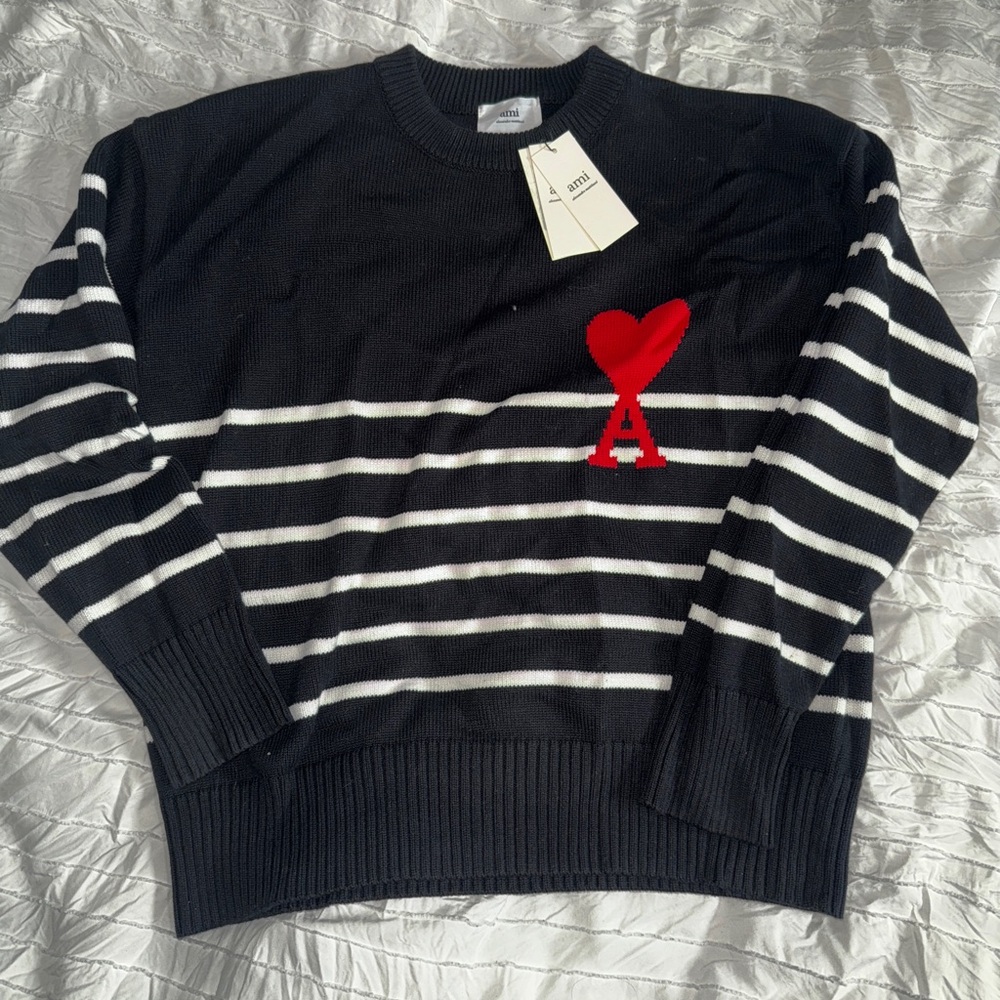 Ami Black and White Crewneck Sweater with Heart Accent -COPY-